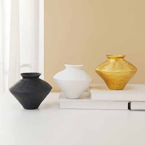 Metallic vase gold white and black