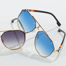 Rimless